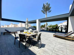 Tavira Grand Balcony With Pool by Homing